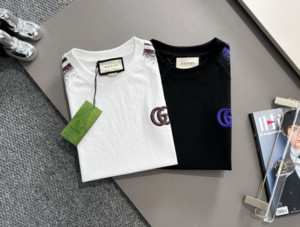 ブランドTシャツ全体デザイン